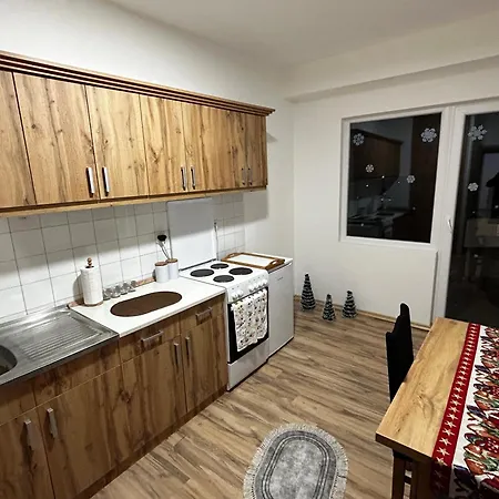 Apartment Mance *